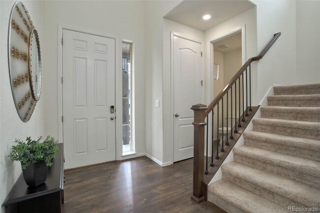 Building Photo - Lovely Newer 3 Bedroom Home