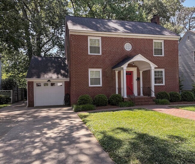Foto del edificio - Beautiful 3BR/1.5BA Home in Newport News, VA - Move-in Ready!