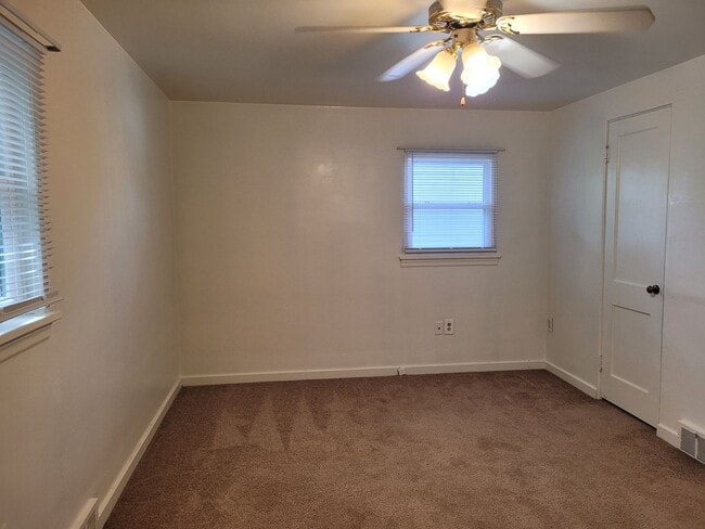 Building Photo - 230 High St