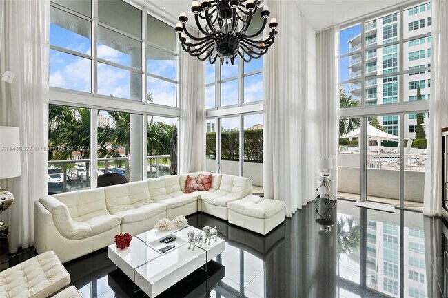 Foto del edificio - 3131 NE 188th St