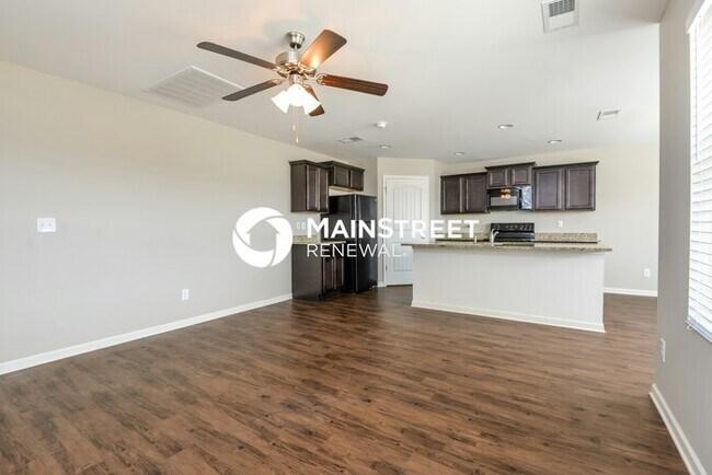 Foto del edificio - 3 Bedroom Pet-Friendly Home in Odenville, ...