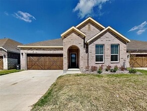 Building Photo - 2605 Conroe Rd