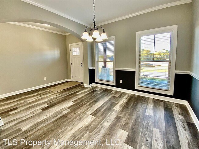 Building Photo - 4 br, 3 bath House - 203 Cypress Lane