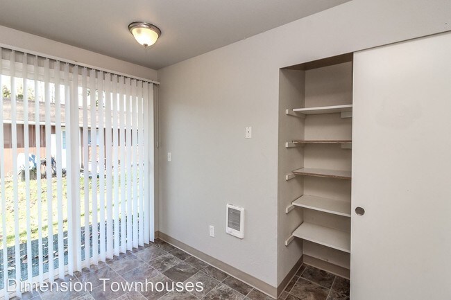 Foto del edificio - 1511 E 38th St