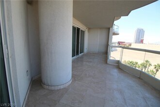 Building Photo - 2777 Paradise Rd