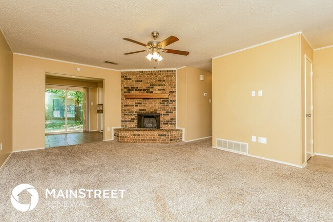 Foto del edificio - 4217 Oak Country Dr