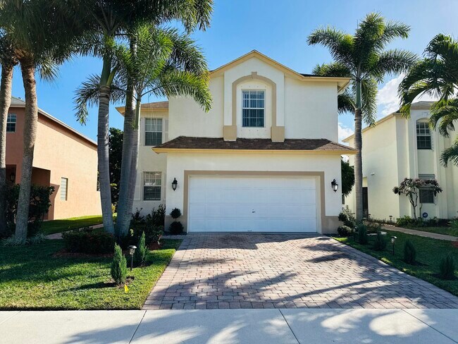 Building Photo - 5780 Azalea Cir