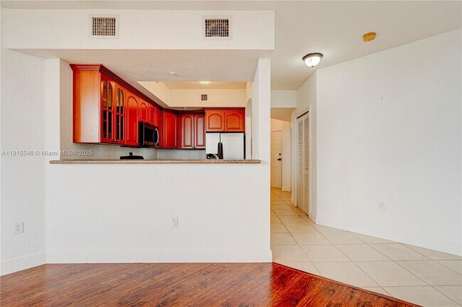 Foto del edificio - 2301 SW 27th Ave