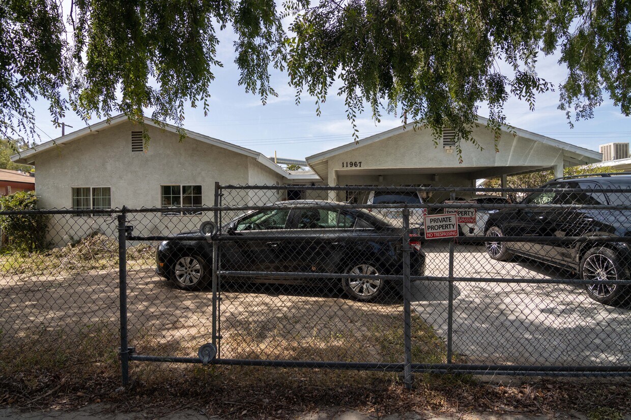 6 Apartments for Rent in Arleta, CA Westside Rentals