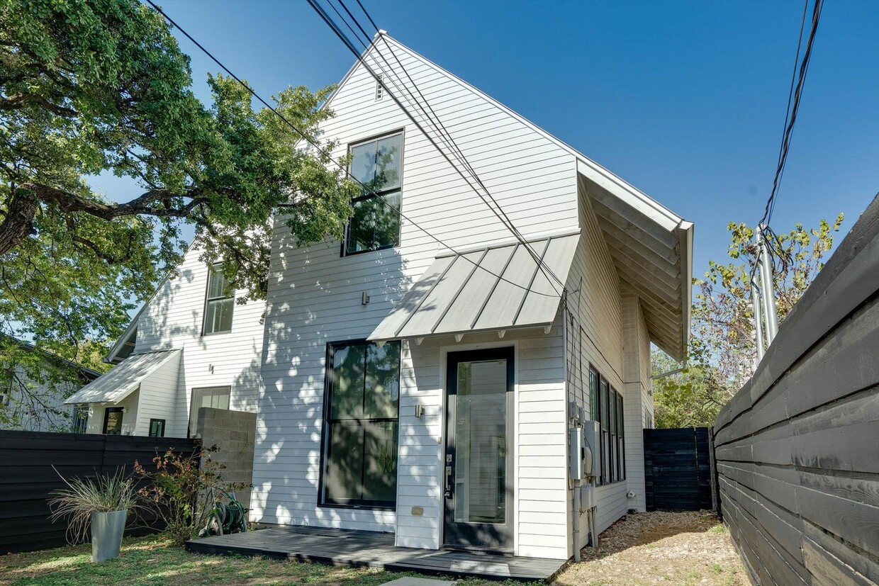 Foto principal - 904-B West Mary St, Austin, Texas 78704