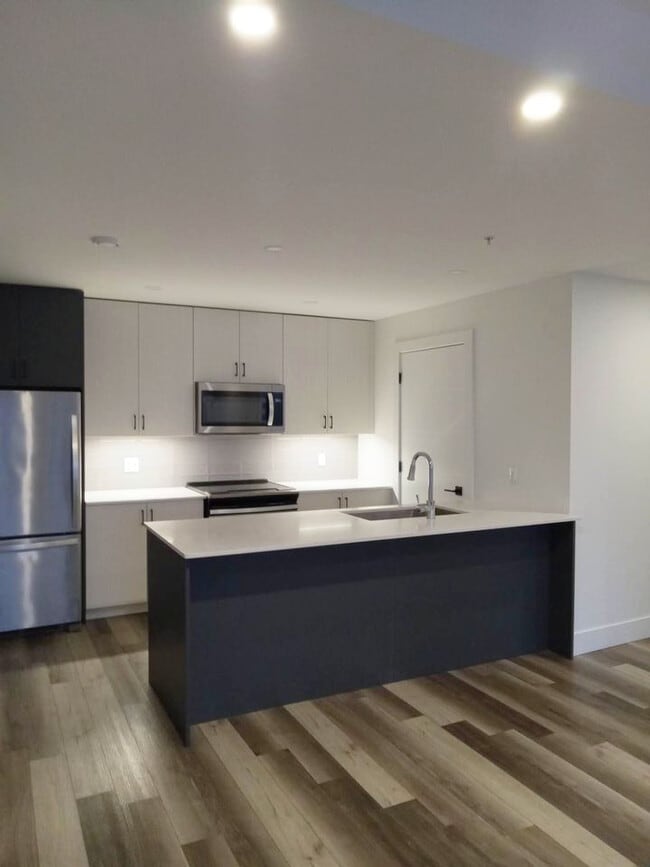Building Photo - Wentworth Terrace Estates 131