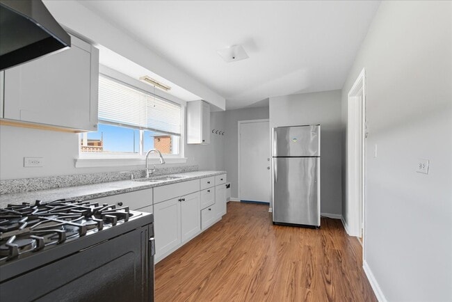 Foto del edificio - 3302 N Harlem Ave