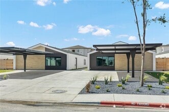 Building Photo - 1320 E Hibiscus Ave