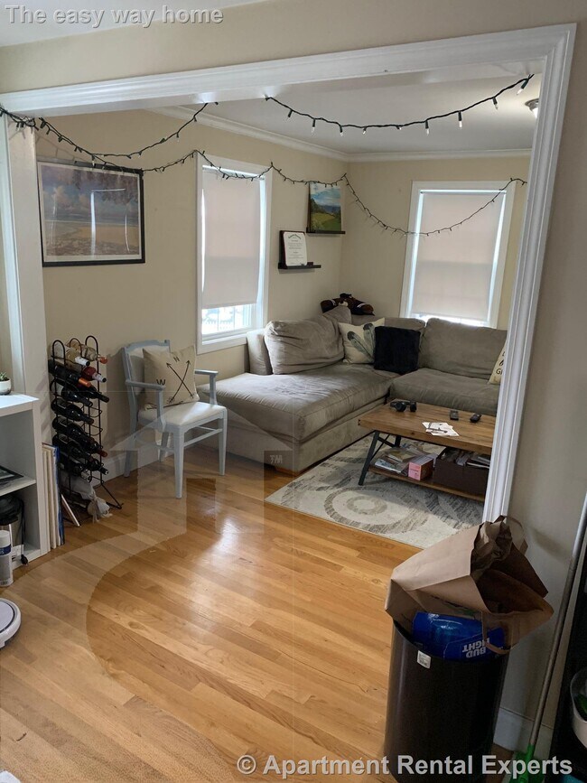 Building Photo - Porter Sq 2BR - Parking Included- 6 min wa...