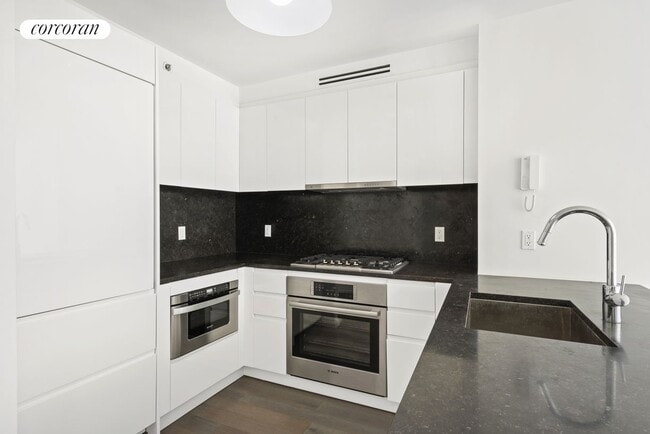 Building Photo - 385 1st Ave