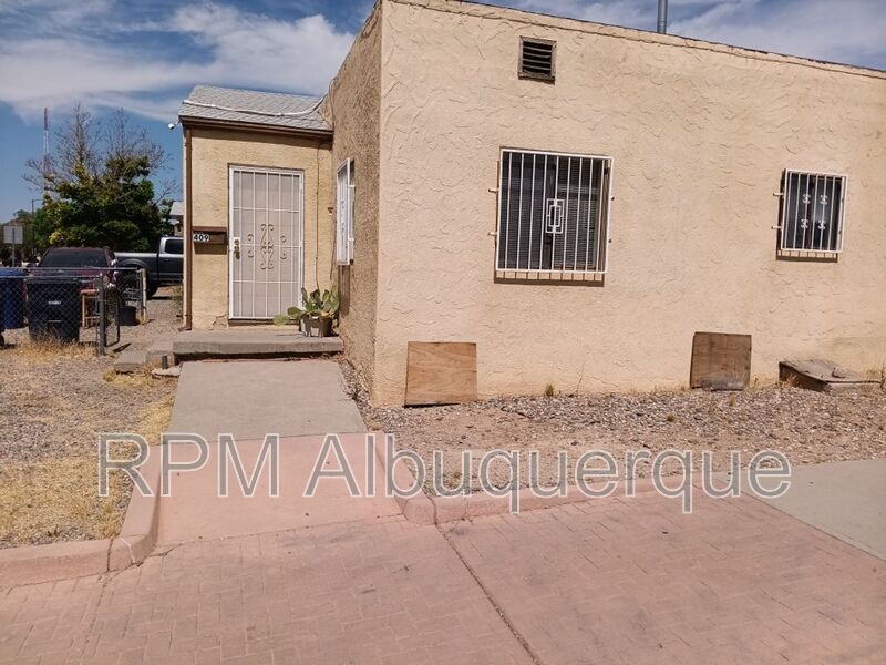 Foto principal - 409 Yale Blvd SE