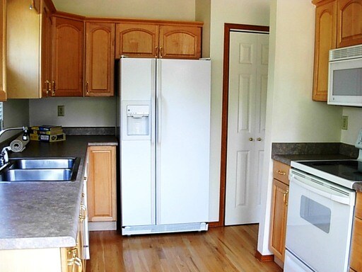 Building Photo - 3650 Pennyroyal Ln