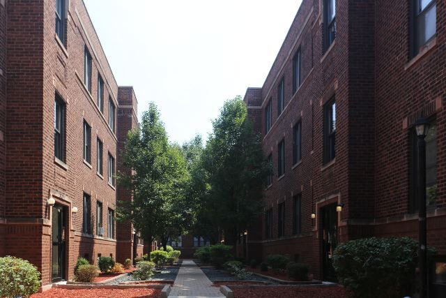 Building Photo - 3830.5 N Fremont St