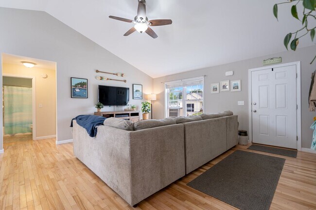 Foto del edificio - Gorham 3BD/2BA Single Family Home with Gar...