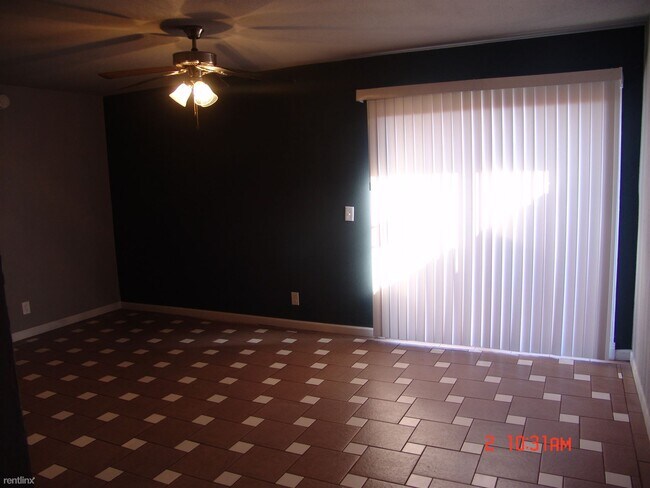 Foto del edificio - 2 br, 1 bath 4plex - 4708 East Caballero S...