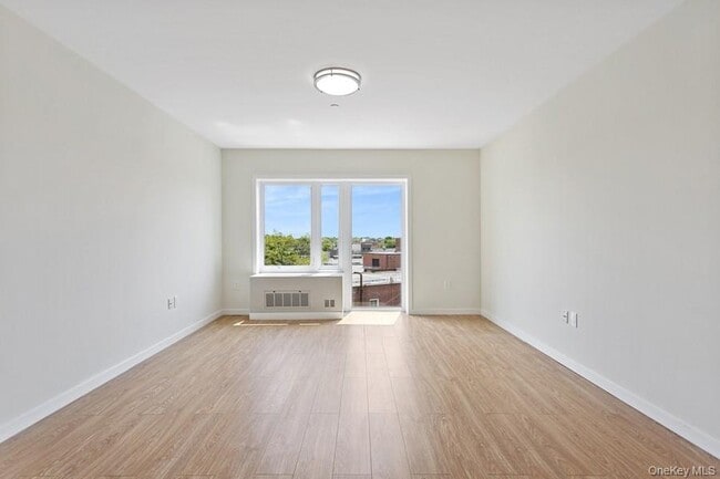 Foto del edificio - 120 N Pearl St