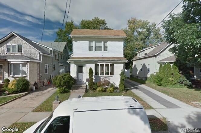Primary Photo - 13 W Euclid St