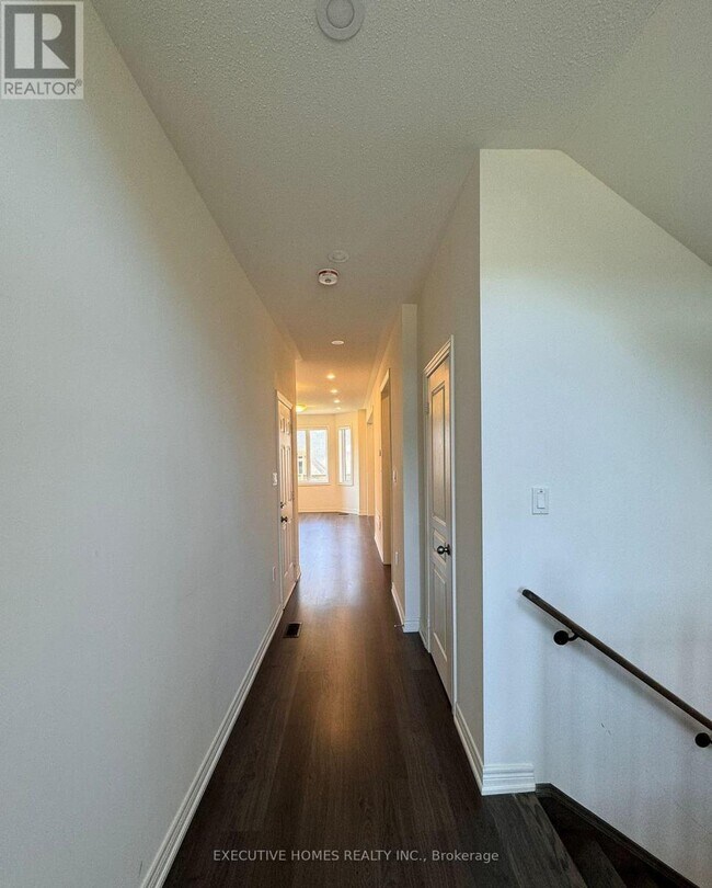 Building Photo - 506 Threshing Mill Blvd.