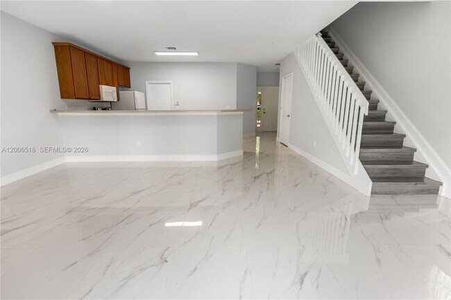 Foto del edificio - 2707 NW 80th Ave