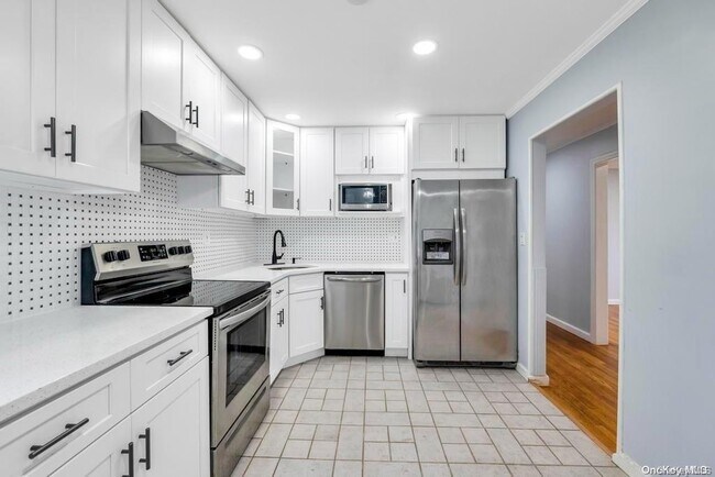 Building Photo - 39 Lincoln Rd