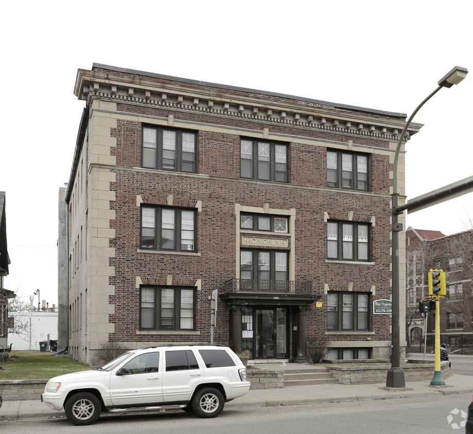 1929 3rd Avenue - 1929 S 3rd Ave