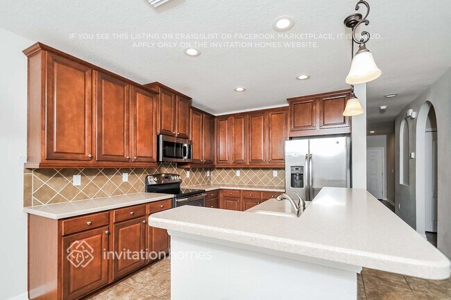 Foto del edificio - 6104 Fishhawk Crossing Blvd