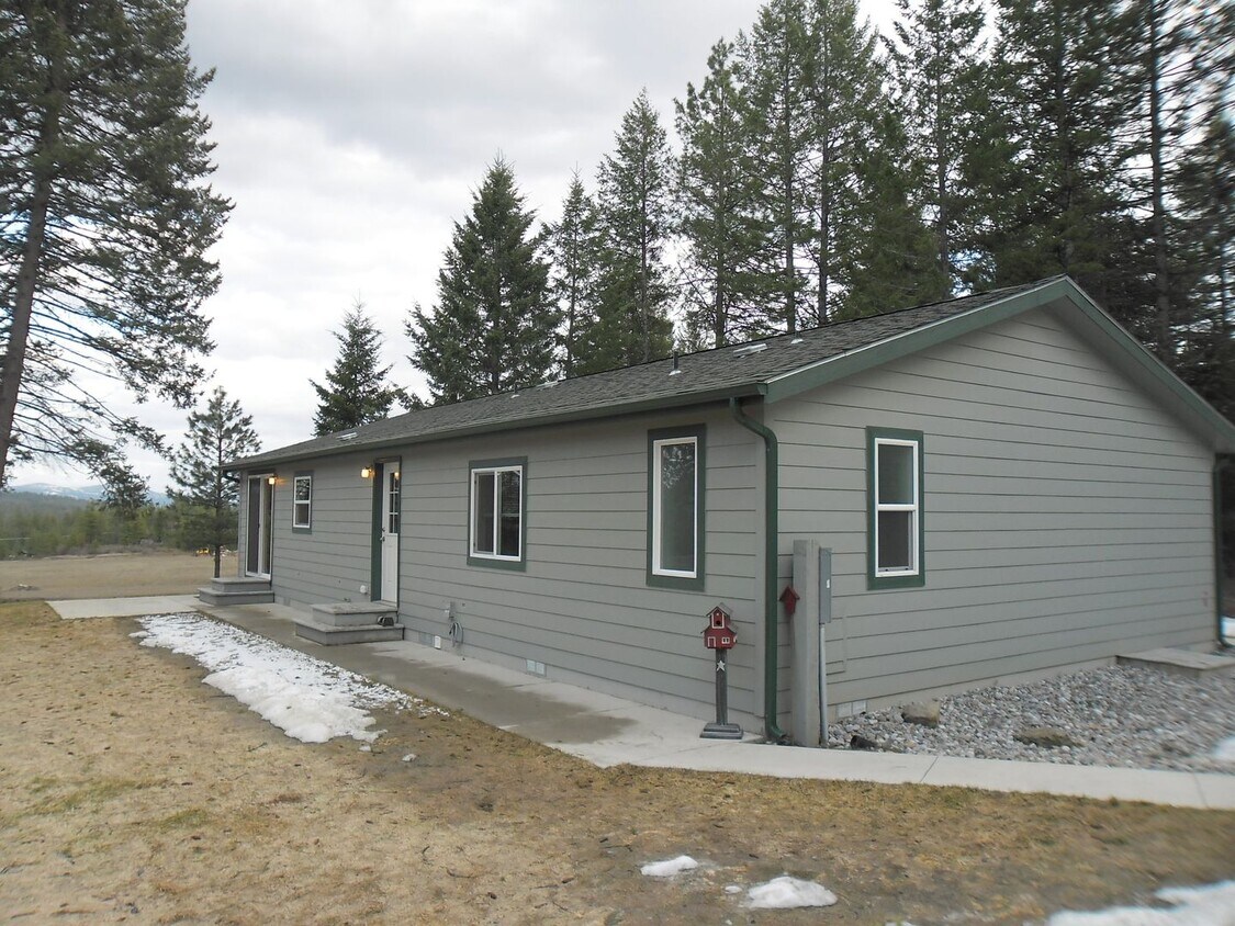 Foto principal - 274 Horseshoe Lake Rd