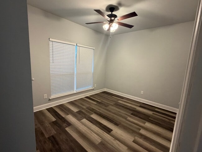 Building Photo - 6430 Rock Ridge Dr