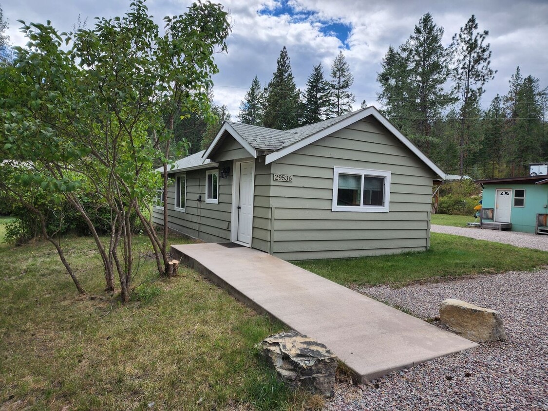 Primary Photo - 2BDR/1BA Single-level Newly remodeled hous...