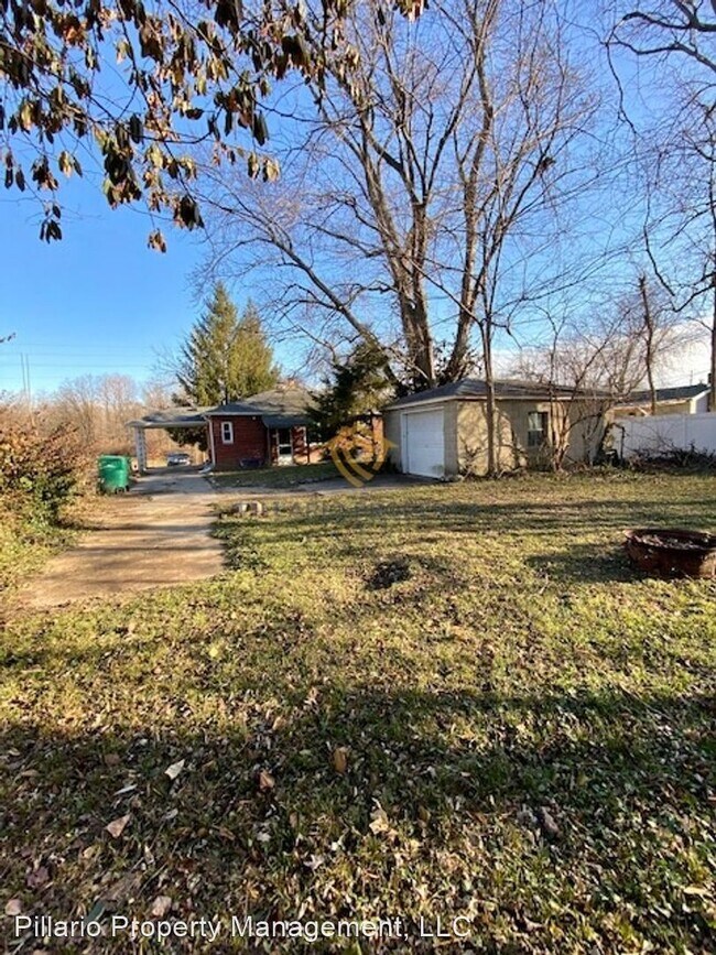 Building Photo - 3 br, 1 bath House - 8717 Crawfordsville Rd.