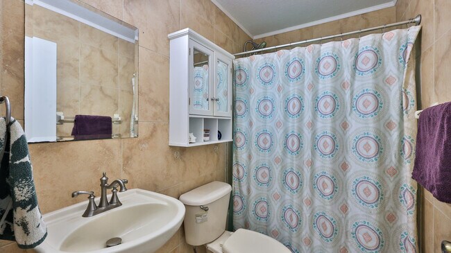 Building Photo - 2766 Date Palm Dr
