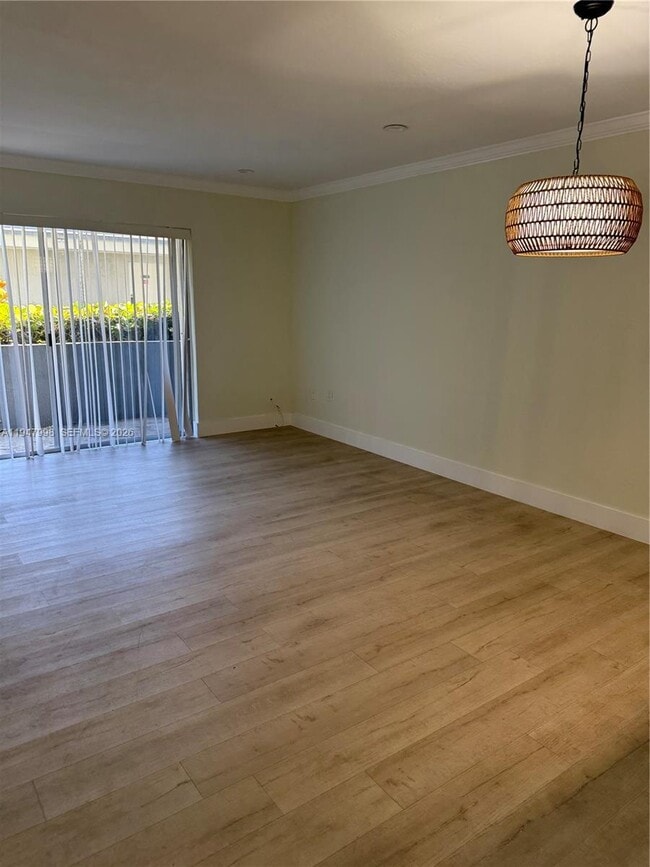 Foto del edificio - 7403 SW 82nd St