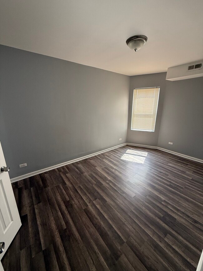 Foto del edificio - 8418 S Drexel Ave