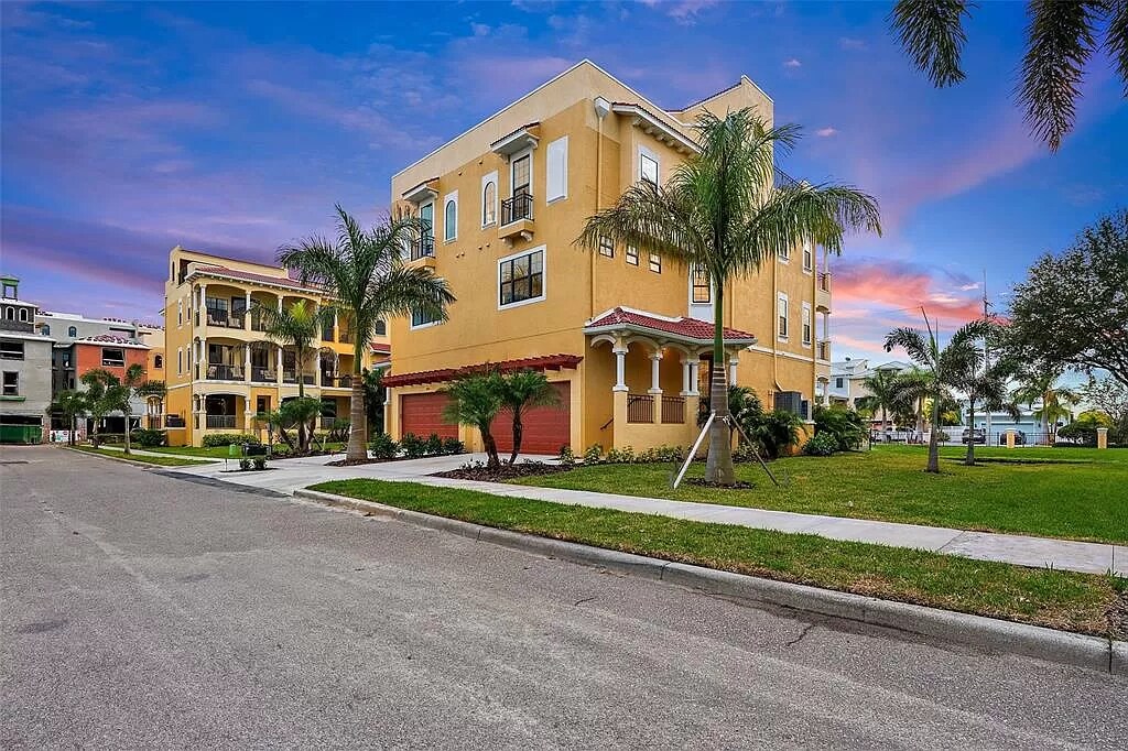 6411 Margarita Shores Ln, Apollo Beach, FL 33572 Townhome Rentals in