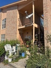 Building Photo - 13906 Buckingham Dr