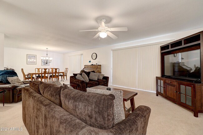 Foto del edificio - 12646 W Parkwood Dr