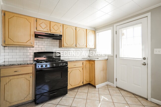 Building Photo - 3100 SW 45th ST