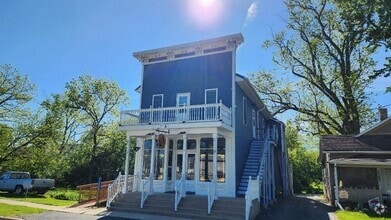 Building Photo - 11323 Fox River Rd