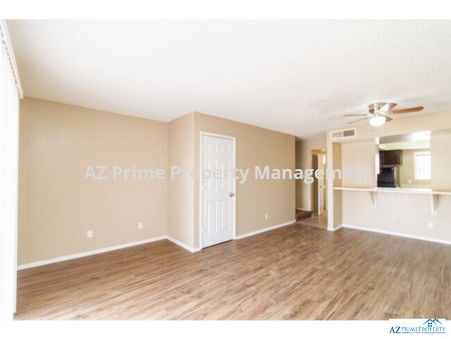Building Photo - 2802 E Monte Cristo Ave