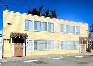 Building Photo - 11119 Rosal Ln