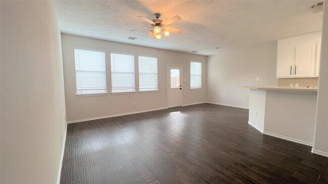Building Photo - 6058 Shelbourne Park Ln