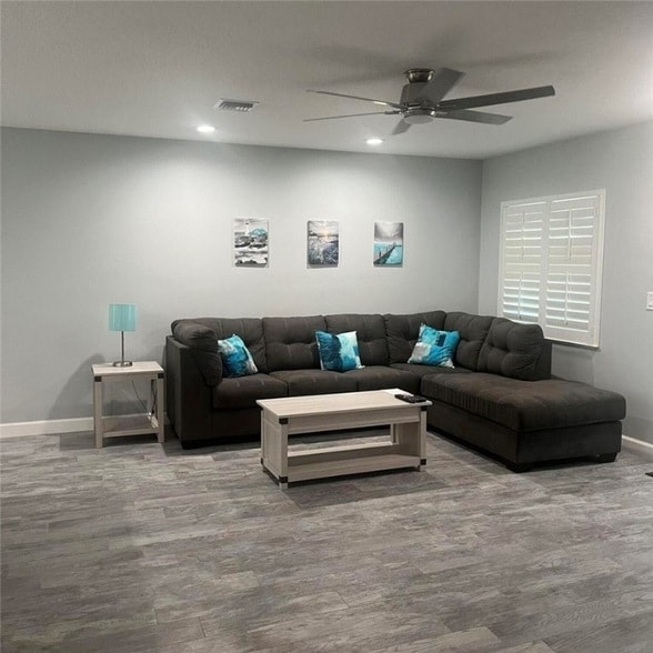 Building Photo - 5845 Garretts Rd