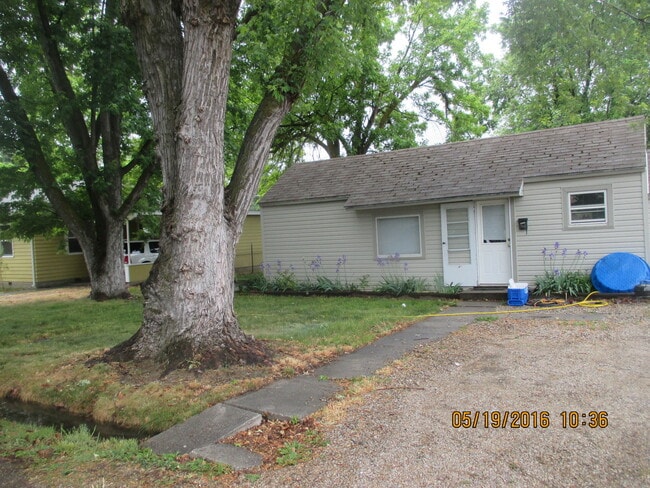 Building Photo - 2211 Dorian~Cute Boise Bench Home!