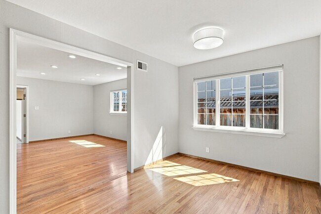 Foto del edificio - 6814 Westmoor Way