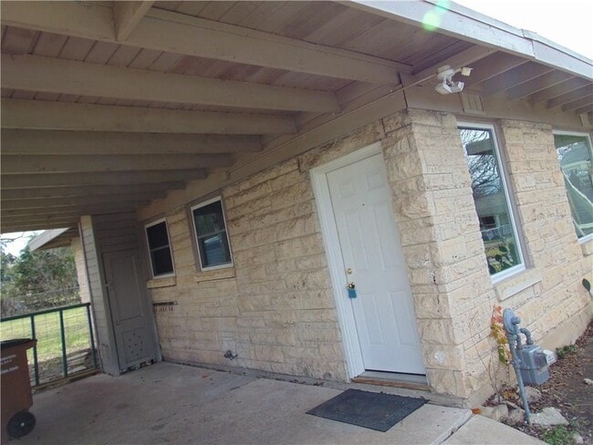 Building Photo - 5311 Link Ave